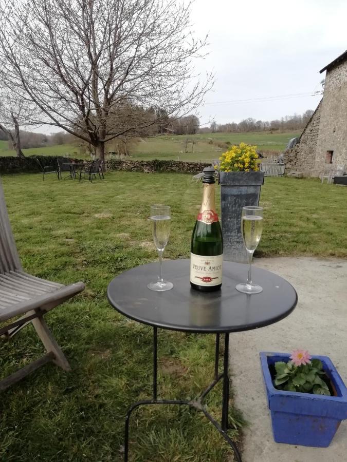 Dans La Creuse Bed & Breakfast Mourioux-Vieilleville Exterior photo